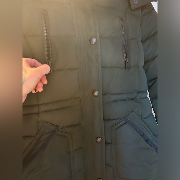 🌲💚NWOT Guess Women’s Winter Parka Coat Dark Olive Green, Black Faux Fur Hood🌲💚 - Picture 11 of 16